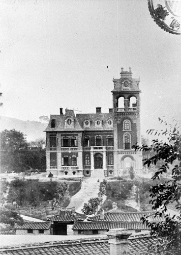 프랑스 공사관, [韓國風俗人物史跡名勝寫眞帖 (발행연도미상)에 수록].jpg