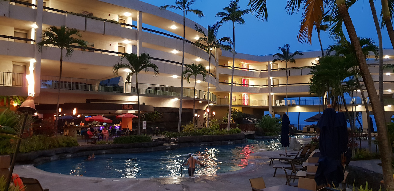 쉐라톤 코나 수영장.jpg