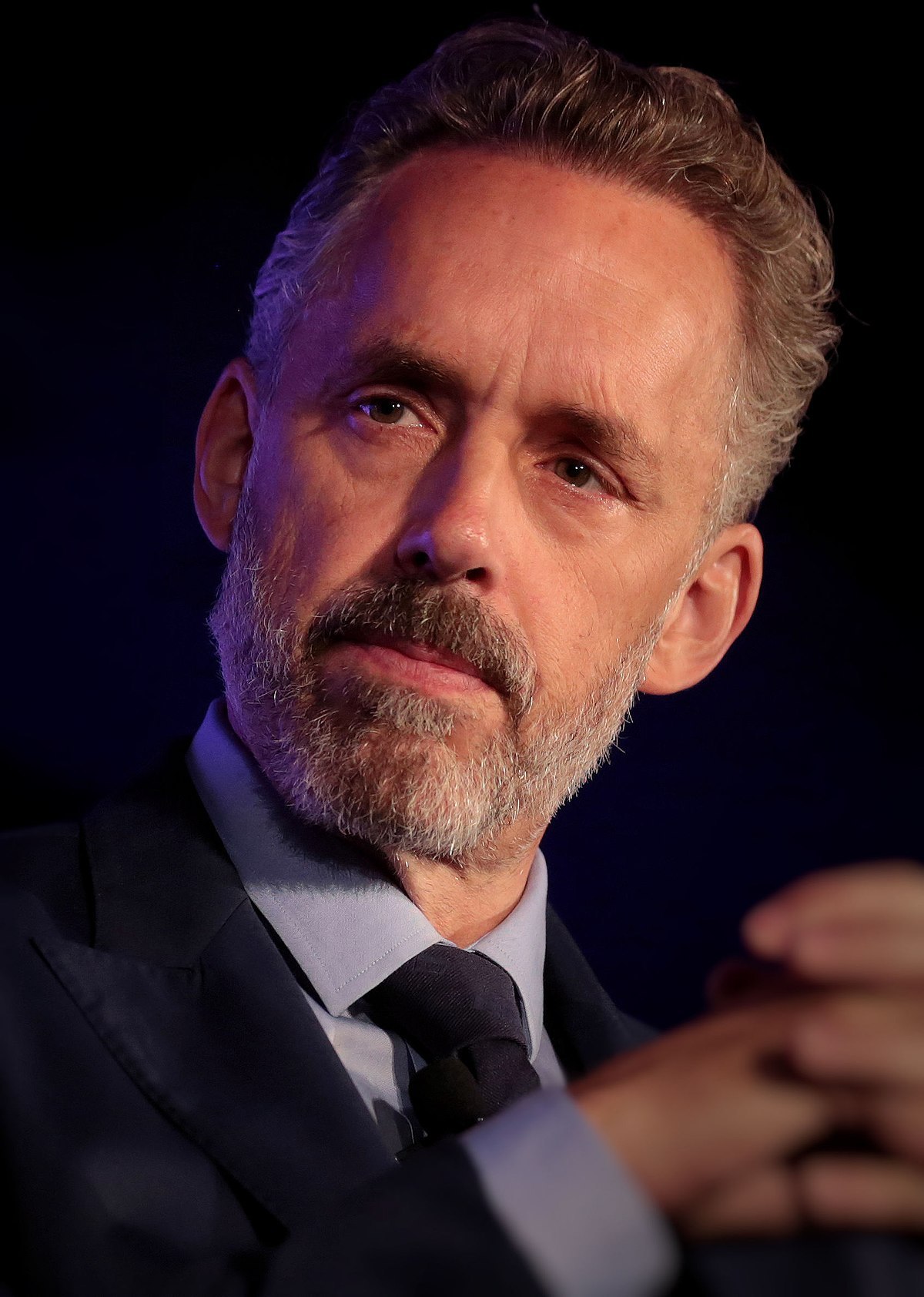 1200px-Jordan_Peterson_June_2018.jpg