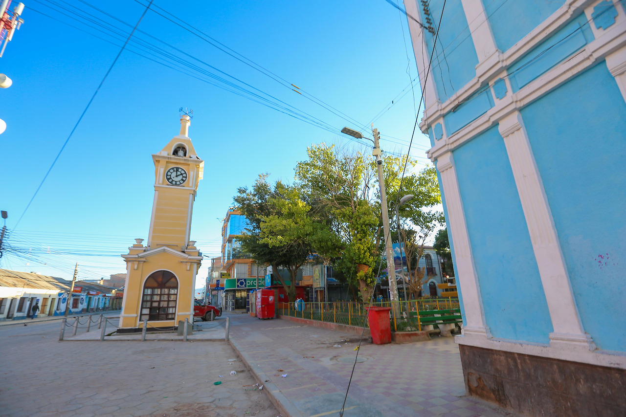 2 우유니 마을.jpg