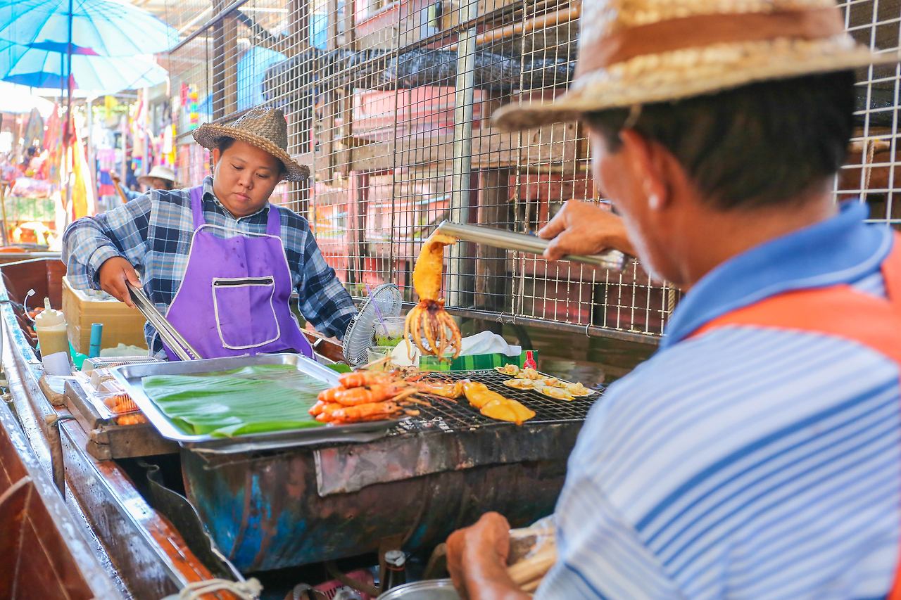 담넌사두억 수상시장 (1).jpg