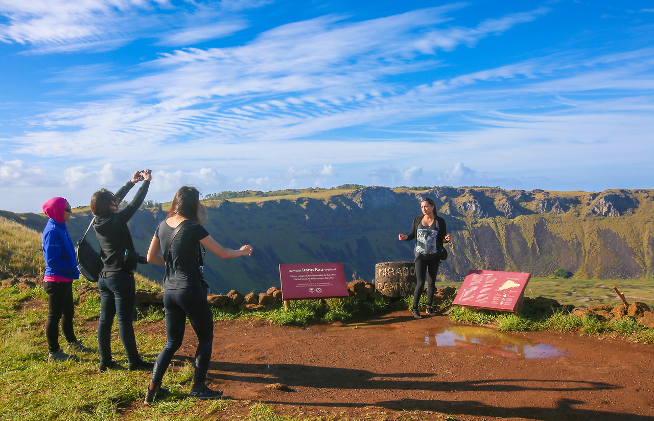 이스터섬의 모아이들 (8).jpg