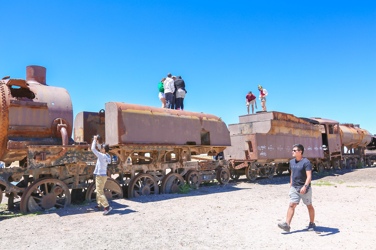 3 우유니 기차무덤 (1).jpg