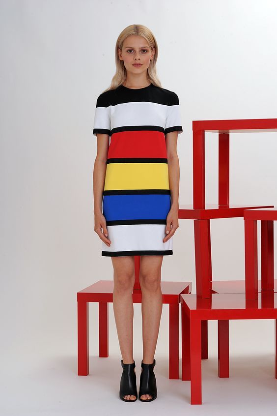 Lisa Perry 2016ss 3.jpg