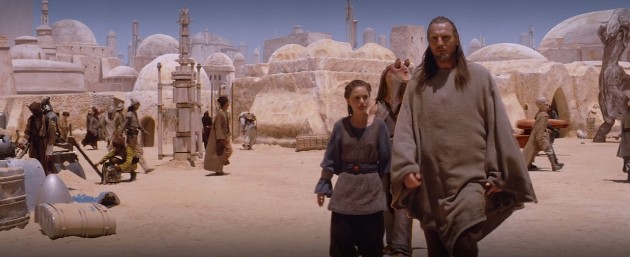 Padme-Amidala-and-Qui-Gon-Jinn.jpg