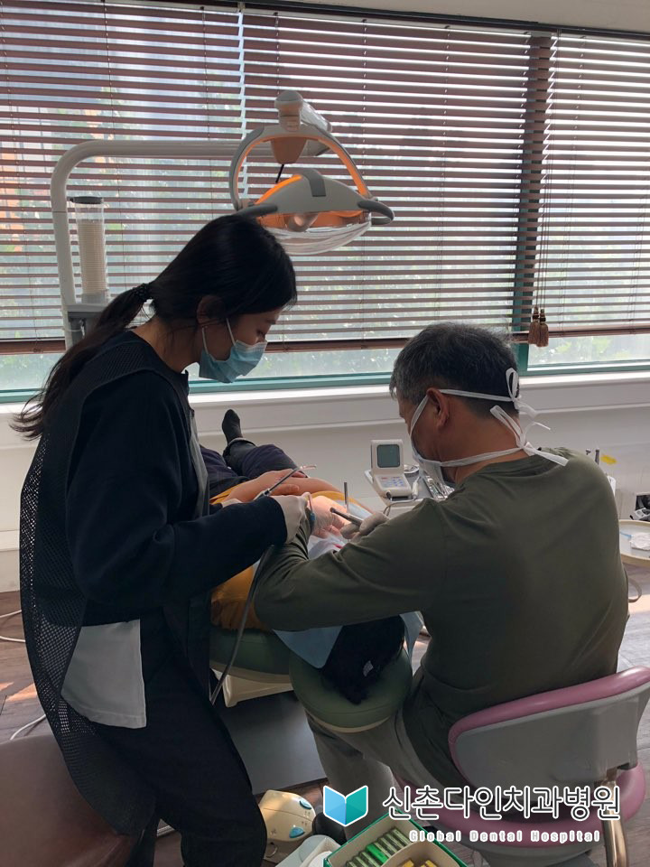 신촌다인치과_함께아시아3.jpg
