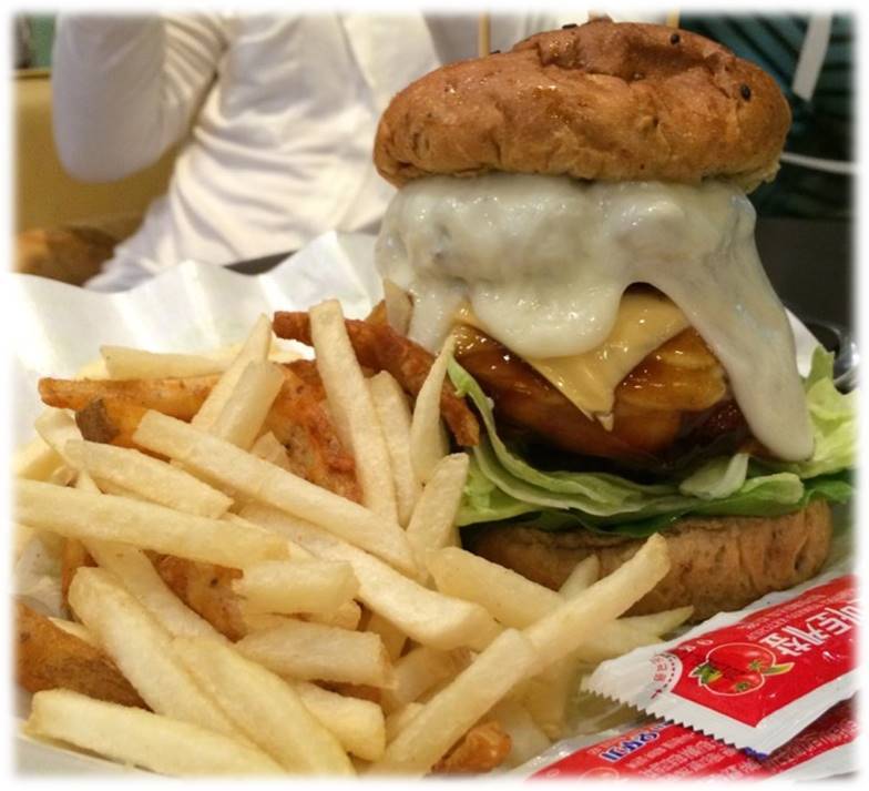 모짜렐라 치즈버거.jpg