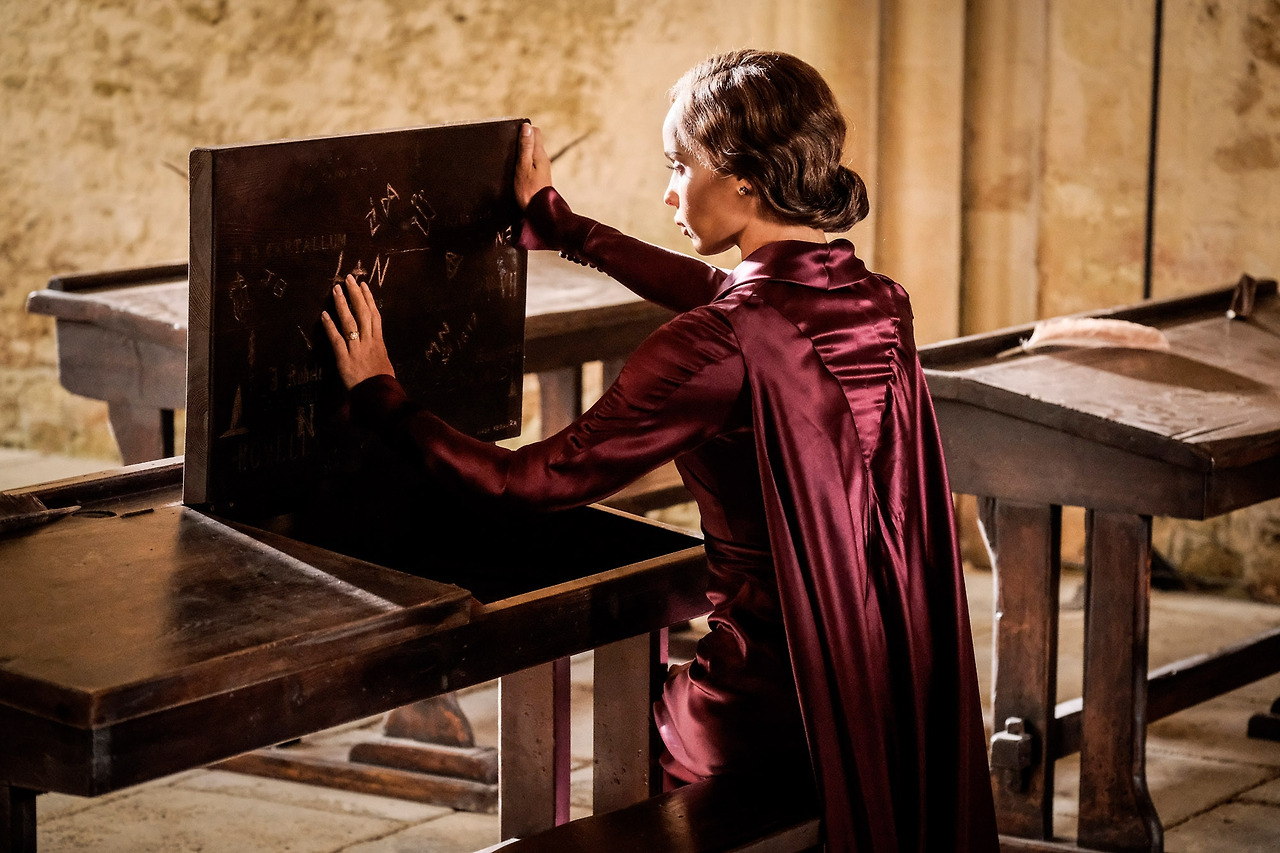 신비한 동물들과 그린델왈드의 범죄 후기.jpg