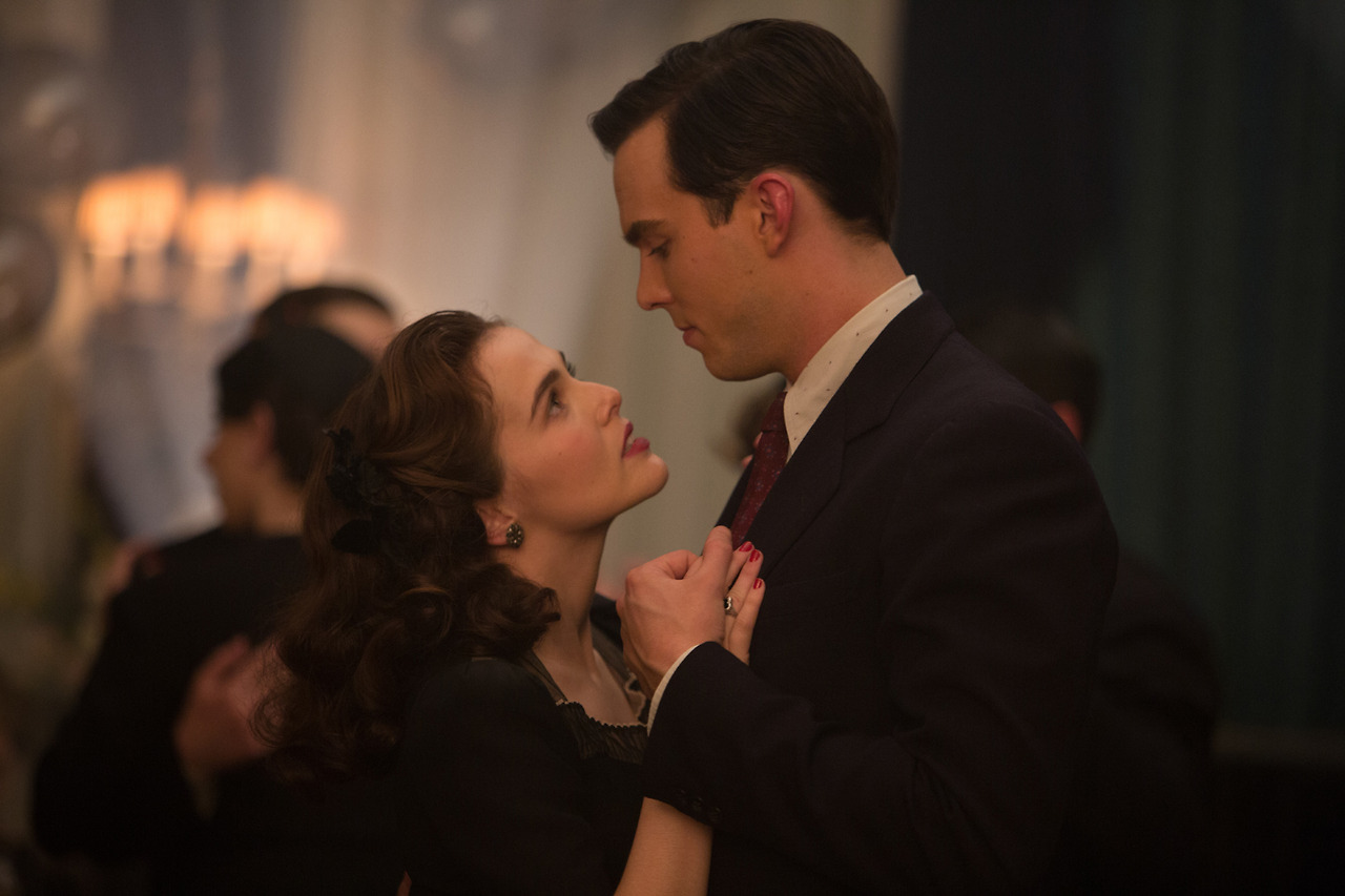 우나 오닐 찰리 채플린.jpg