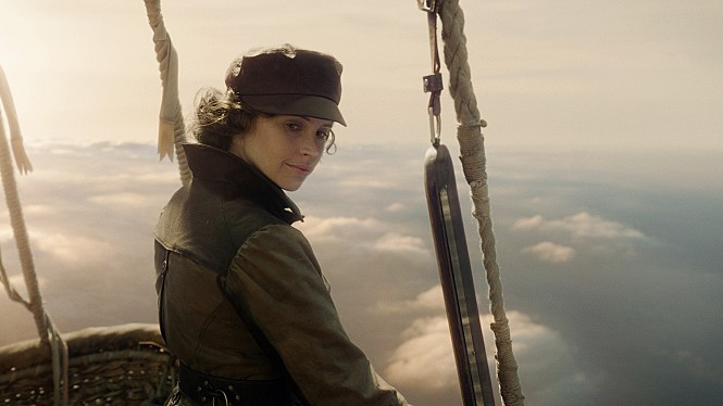 펠리시티 존스.jpg