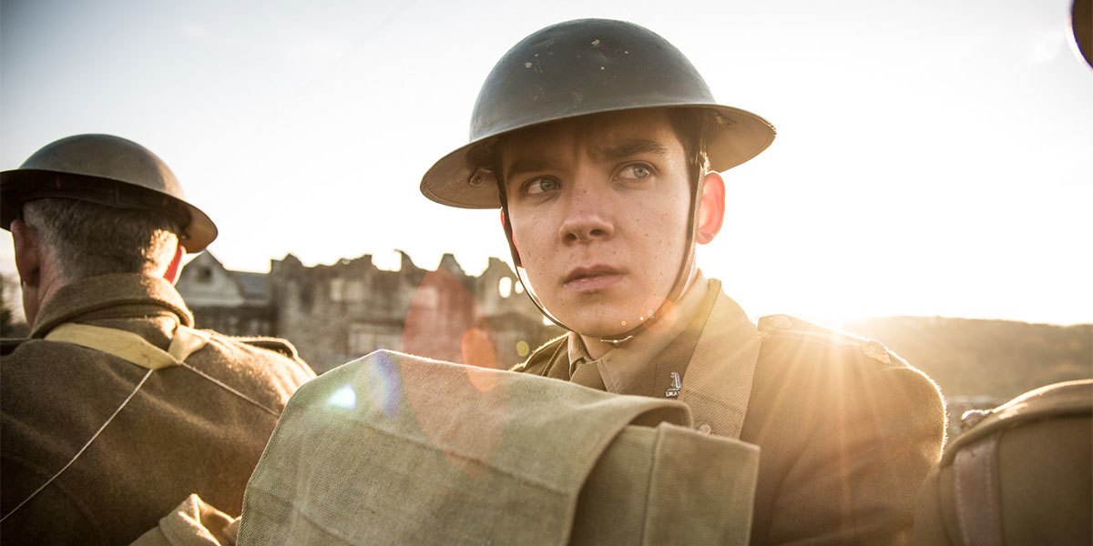 에이사 버터필드.jpg