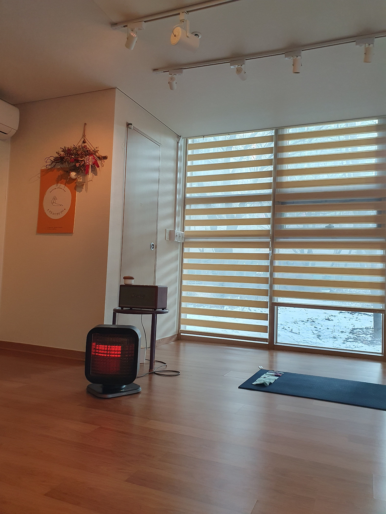 금빛요가 (1).jpg