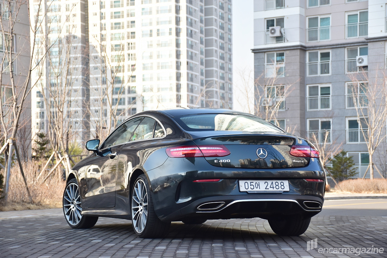 MB_E400_coupe016.jpg