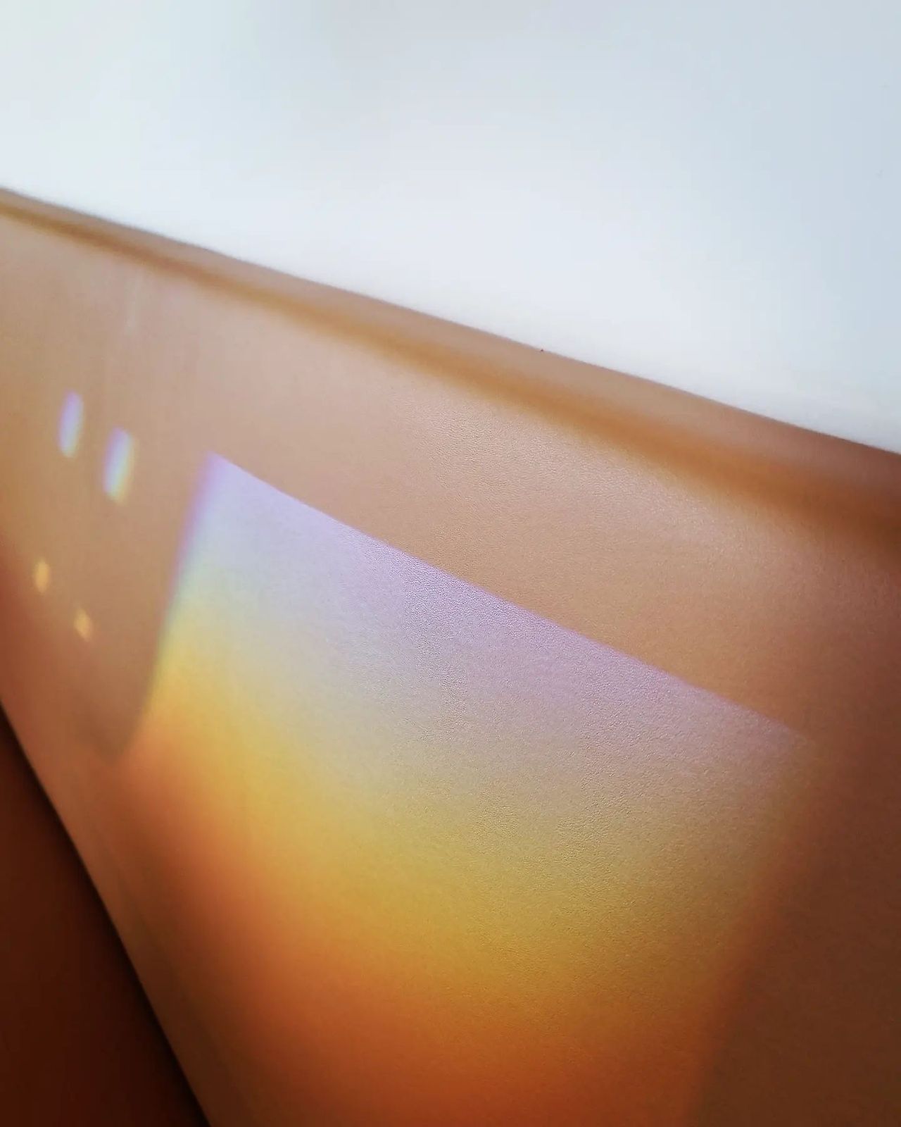 지우개를 보며 무지개라고 했던.jpg