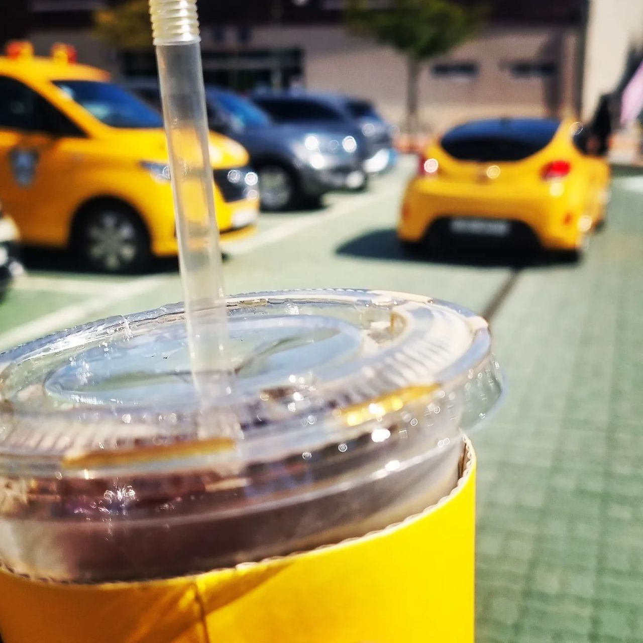 지키지 못할 약속을 정해놓은 사람처럼.jpg