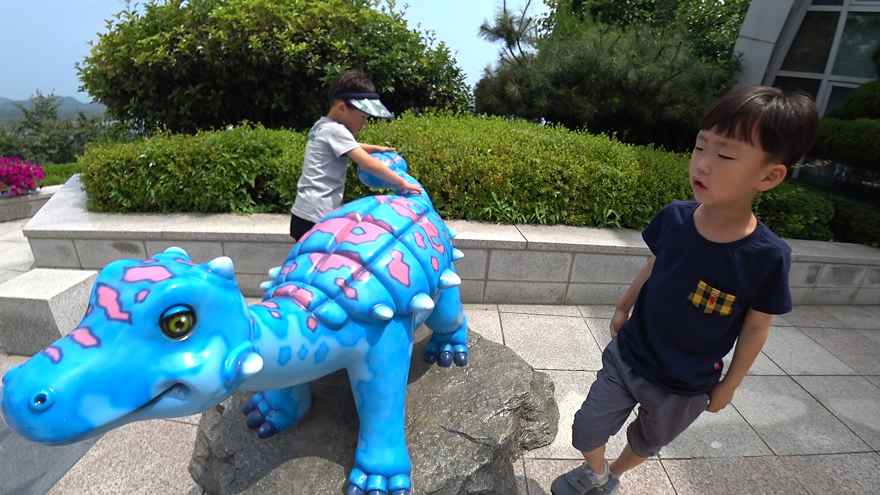 C0010.00_00_43_38.스틸 008.jpg