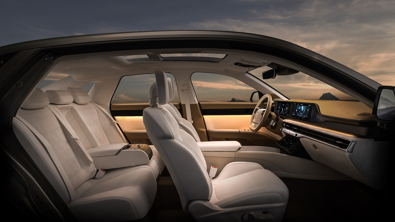 221019 (사진4) 현대차, 디 올 뉴 그랜저 디자인 최초 공개.jpg