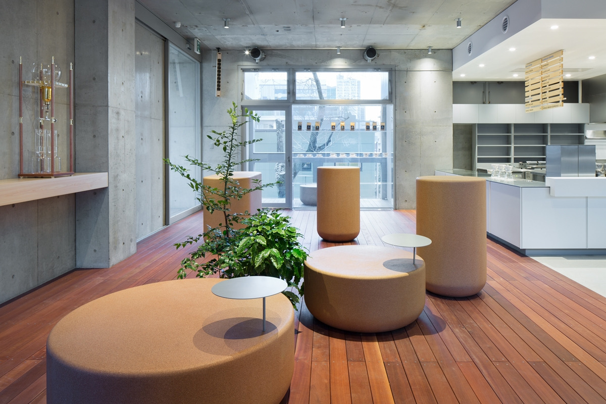 블루보틀 아오야마.jpg