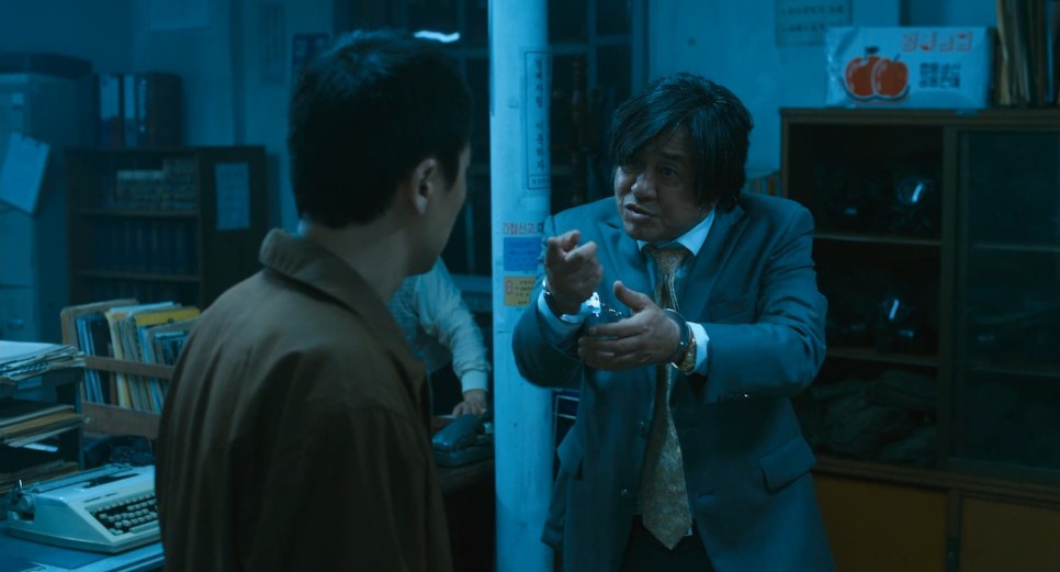 Nameless.Gangster.2012.KOREAN.1080p.BluRay.H264.AAC-VXT.mp4_20211004_022831..jpg