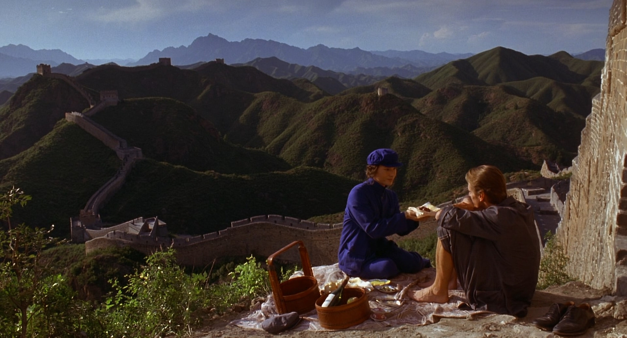 버터플라이 M.Butterfly.1993.1080p.BluRay.x265-RARBG.mp4_20220111_192057.573.jpg