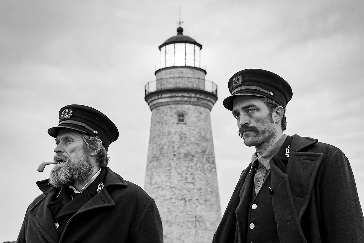 the-lighthouse-film-review-gq-october-101519.jpg