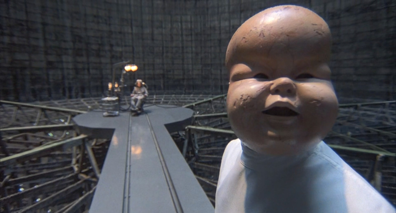 Brazil 1985 Directors Cut 1080p BluRay HEVC x265 BONE.mkv_20250522_193650.474.jpg