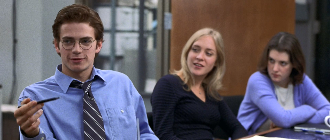 Shattered Glass (2003) (1080p AMZN WEB-DL x265 Ghost).mkv_20250314_212718.512.jpg