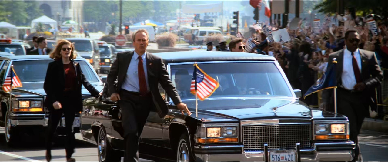 In The Line Of Fire 1993 Remastered 1080p BluRay HEVC x265 5.1 BONE.mkv_20230709_205501.825.jpg