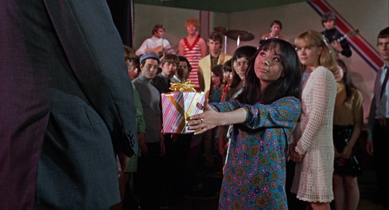 마음은 태양 To.Sir.with.Love.1967.1080p.BluRay.x265-RARBG.mp4_20220109_120405.764.jpg