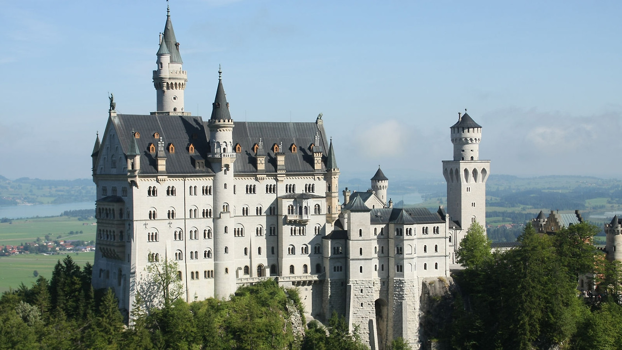 Schloss-Neuschwanstein-von-Marienbruecke-klein_04.jpg