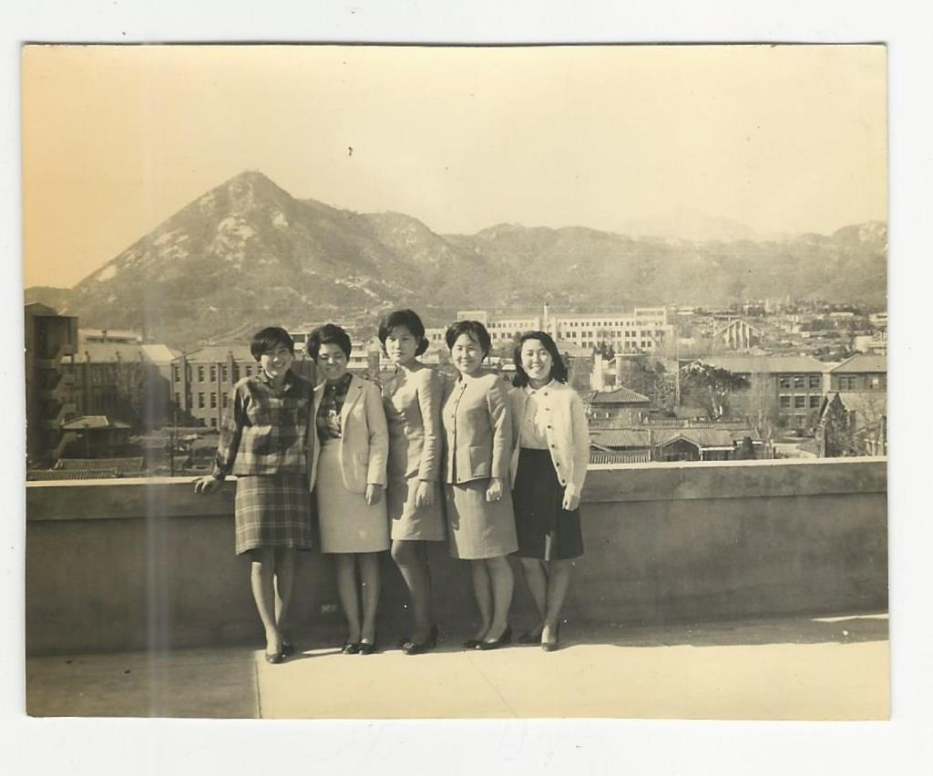 1969 3 사무실옥상.jpg