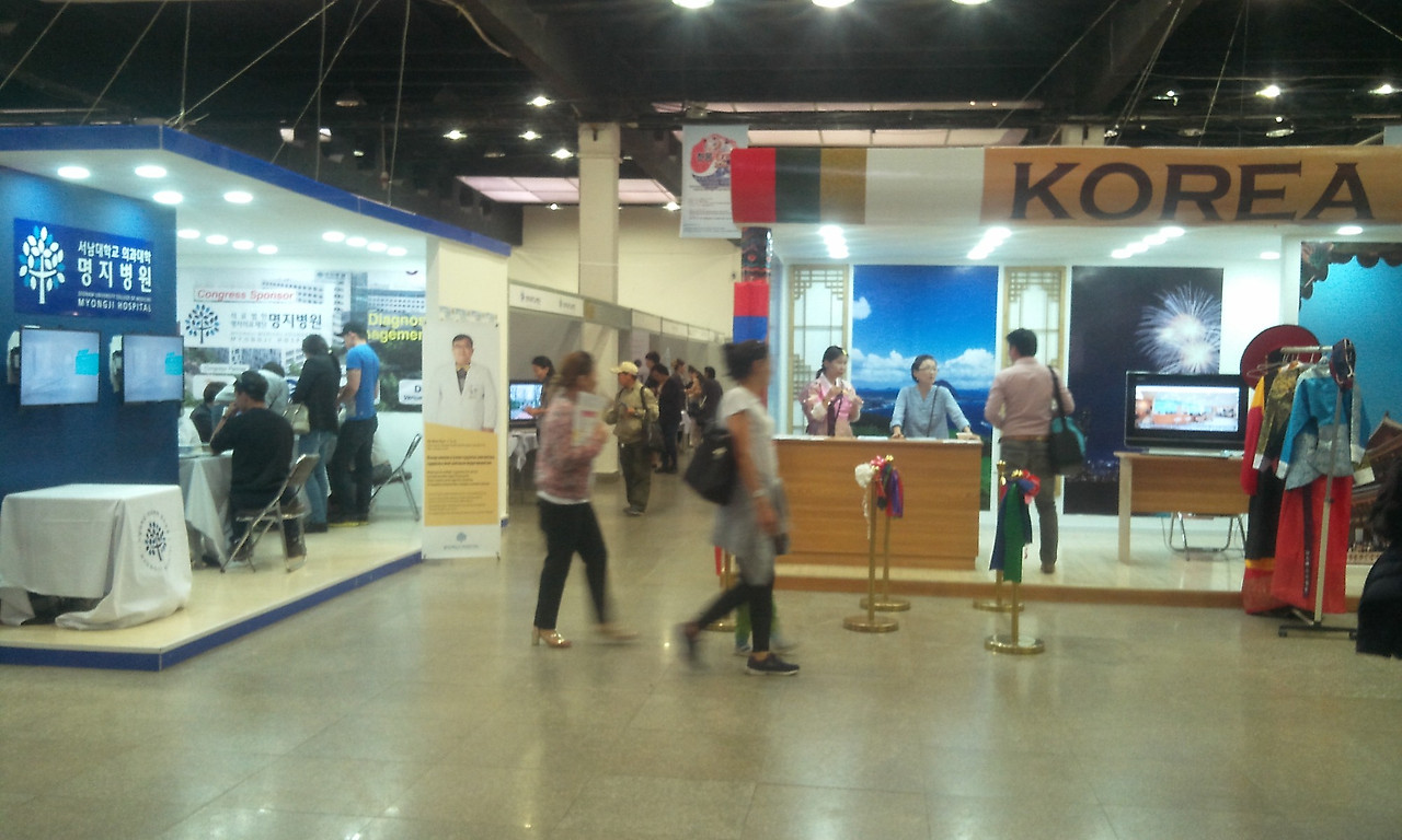 한복 체험 코너.jpg