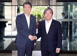 은성수와 윤석헌3.jpg