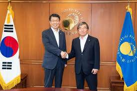 은성수와 윤석헌4.jpg