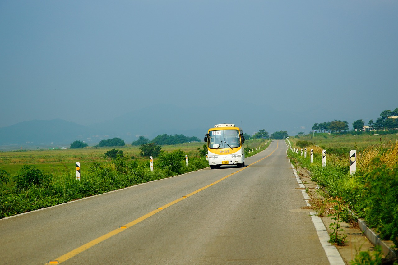 road-3309094_1280.jpg