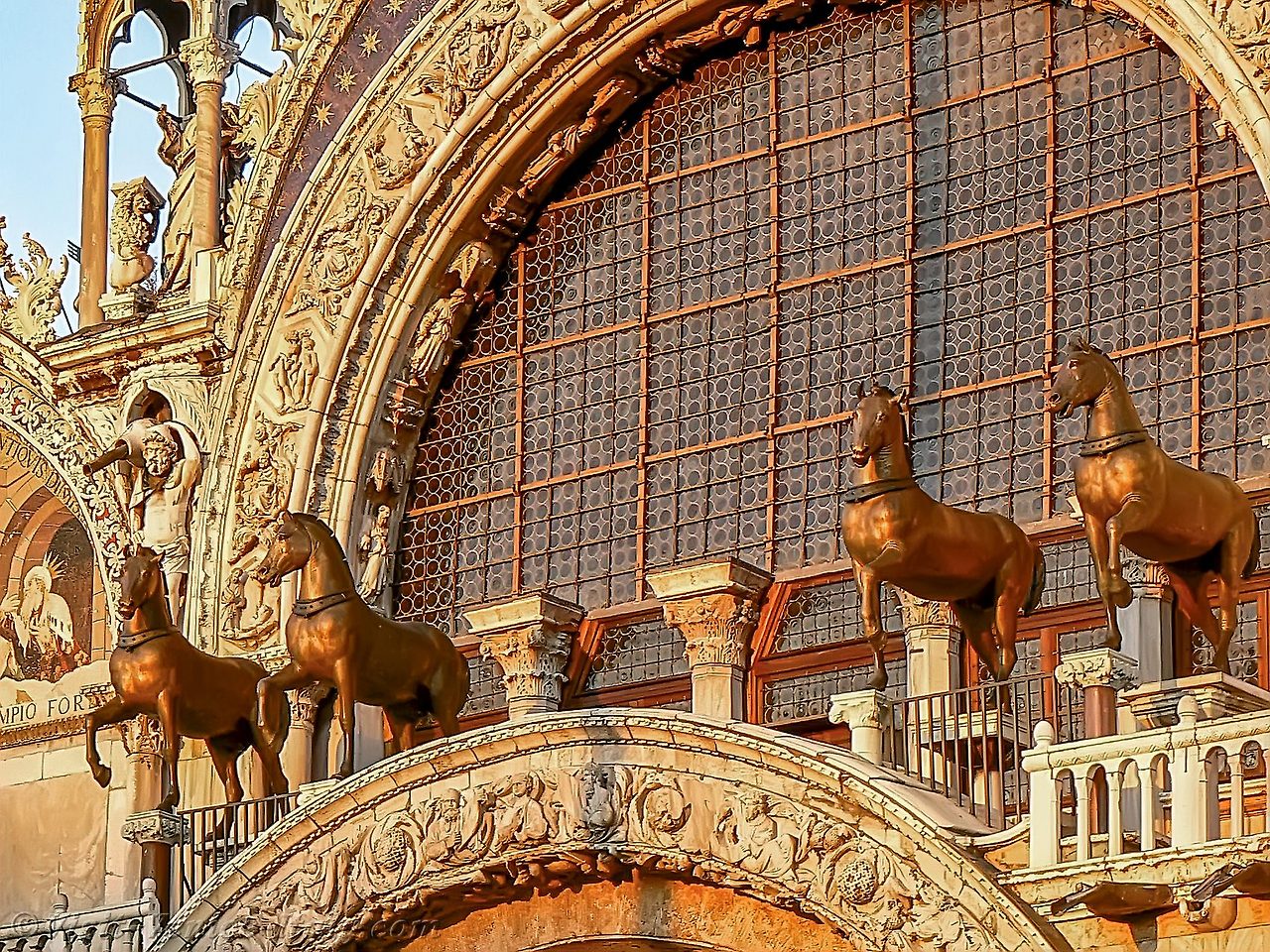 basilica-saint-mark-venice-greek-bronze-horses-08.jpg