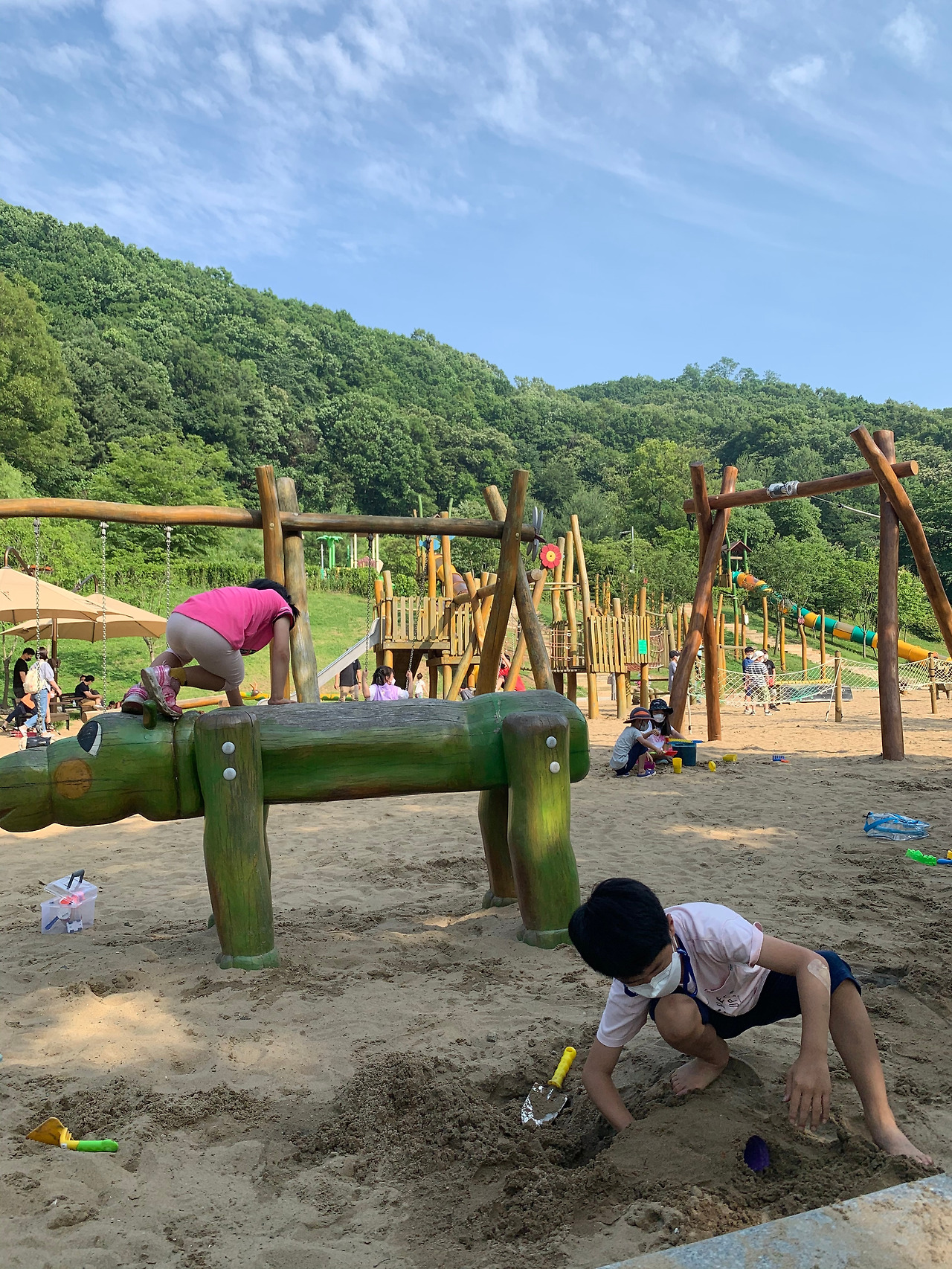 10화 엄마들에겐 어렵고 아이들은 즐거운 놀이터