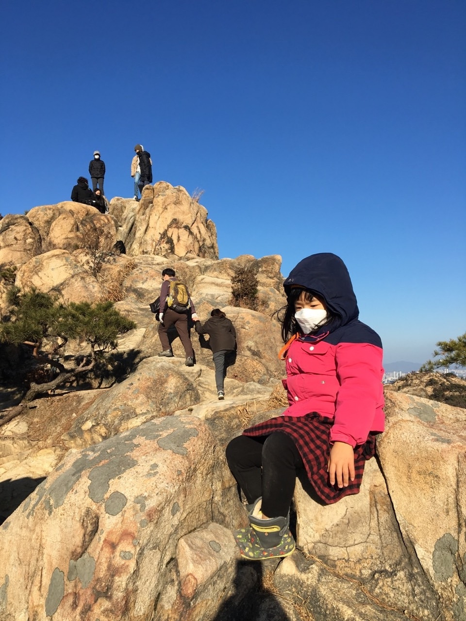 2_2dgUd018svcyldk3tg4zork_ijuvio (1).jpg