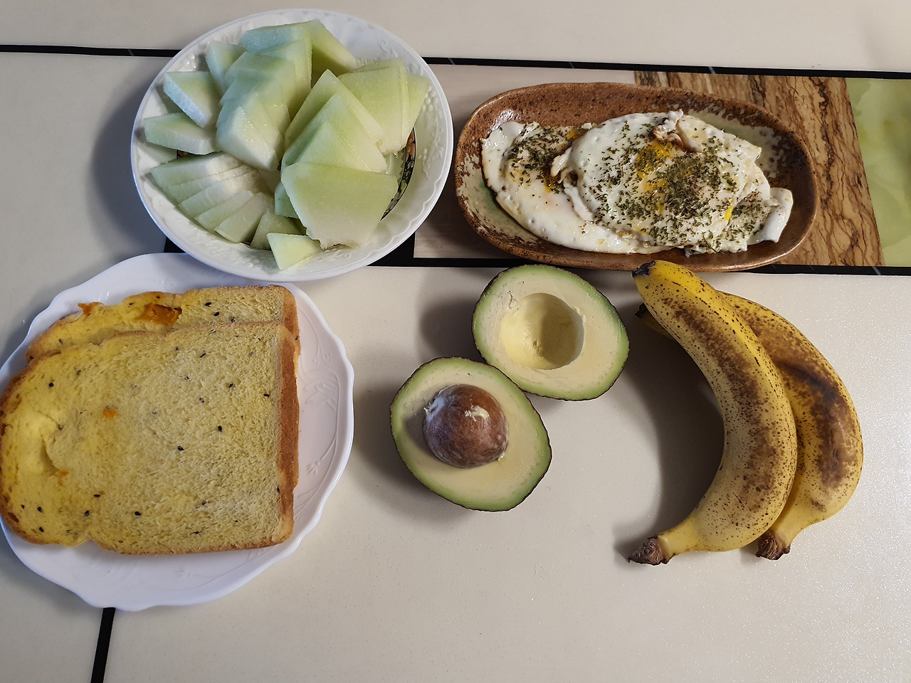 아보카도 식사.jpg