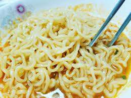 그림 6. 불어터진 라면, 출처 네이버 블로그.jpg