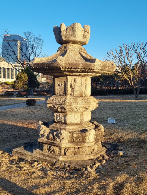 대구 산격동 사자 주악장식 승탑 (大邱 山格洞 獅子 奏樂裝飾 僧塔).jpg