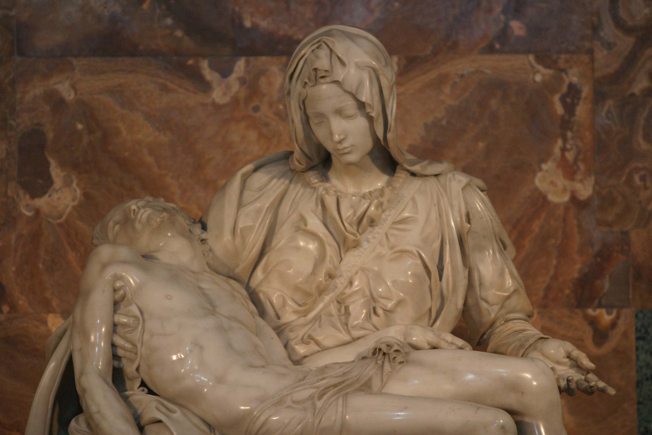Pieta-cu5067.jpg