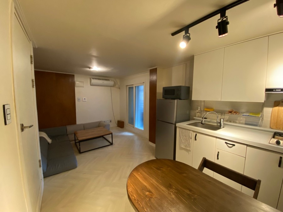 서울경 실내.jpg