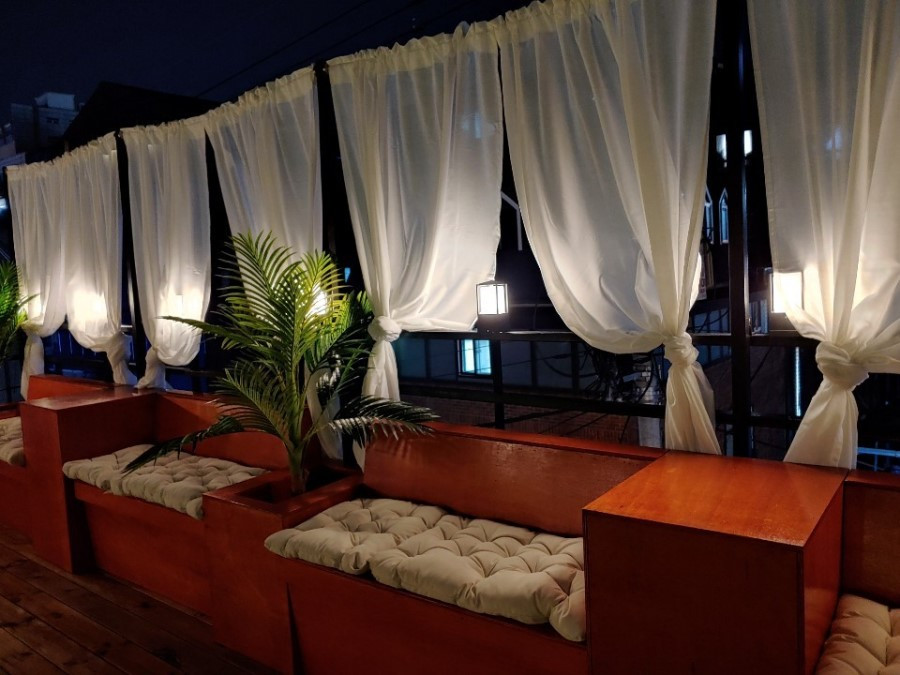 신촌 루프탑3.jpg