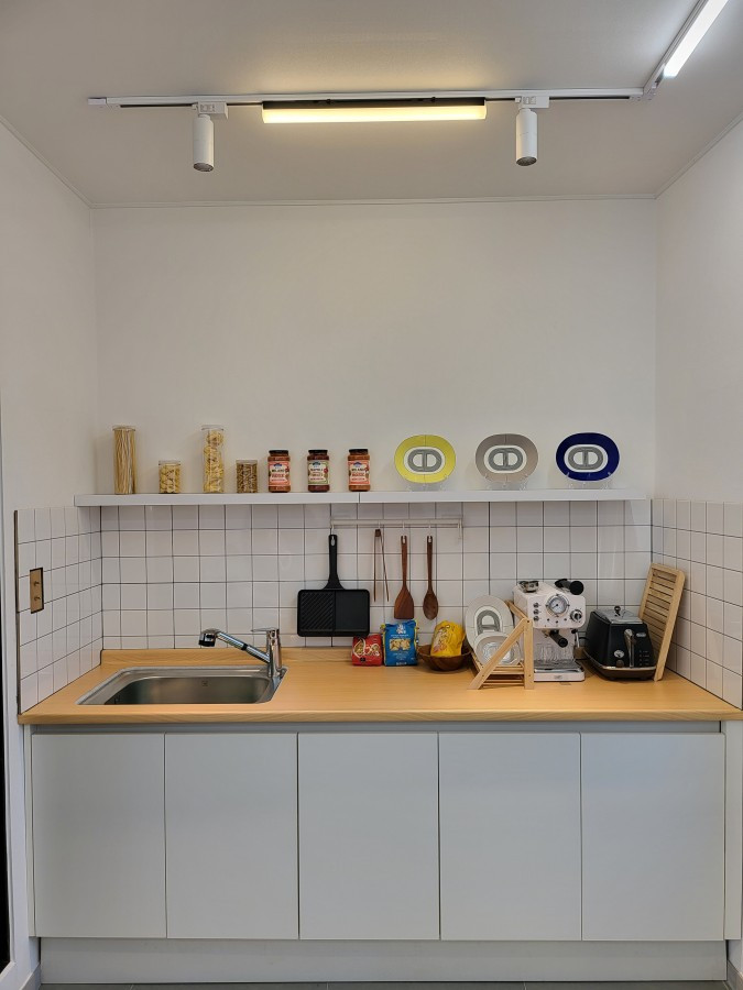 에이치알엠 주방.jpg