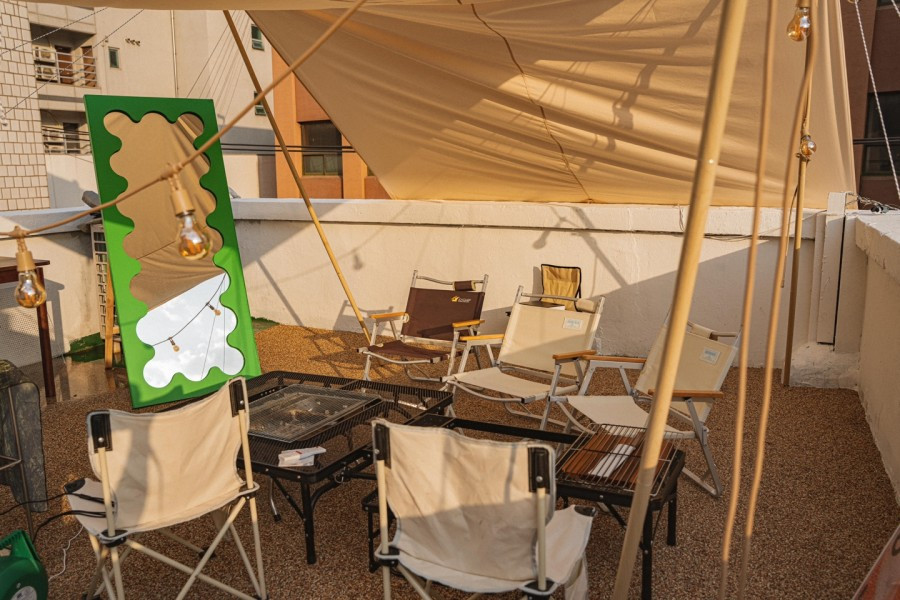 라이트 스위치 낮.jpg