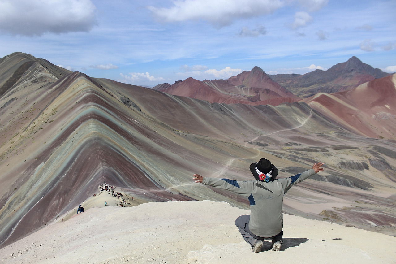 vinicunca-2702788_1920.jpg