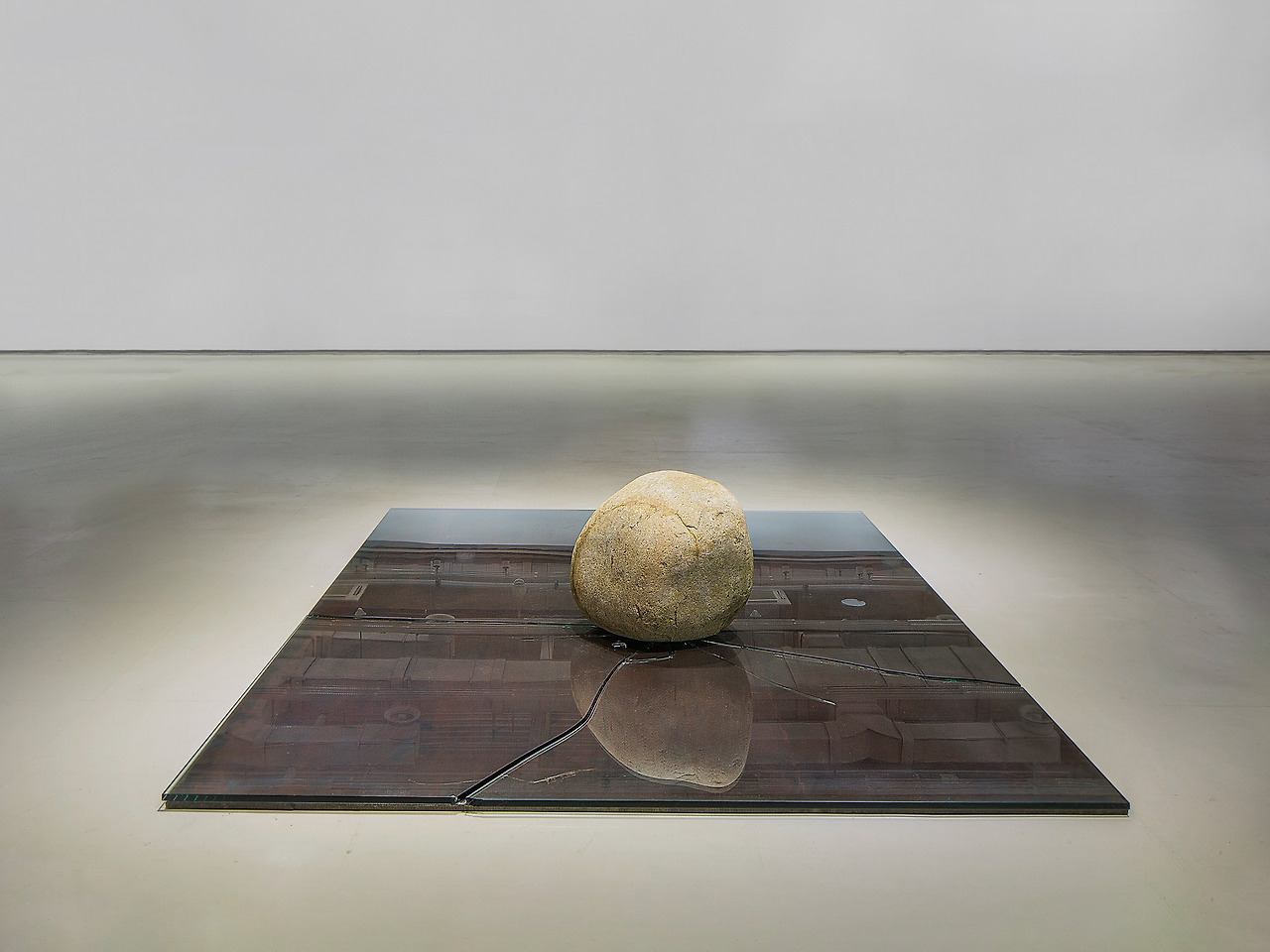 2 UFAN190009_001.jpg