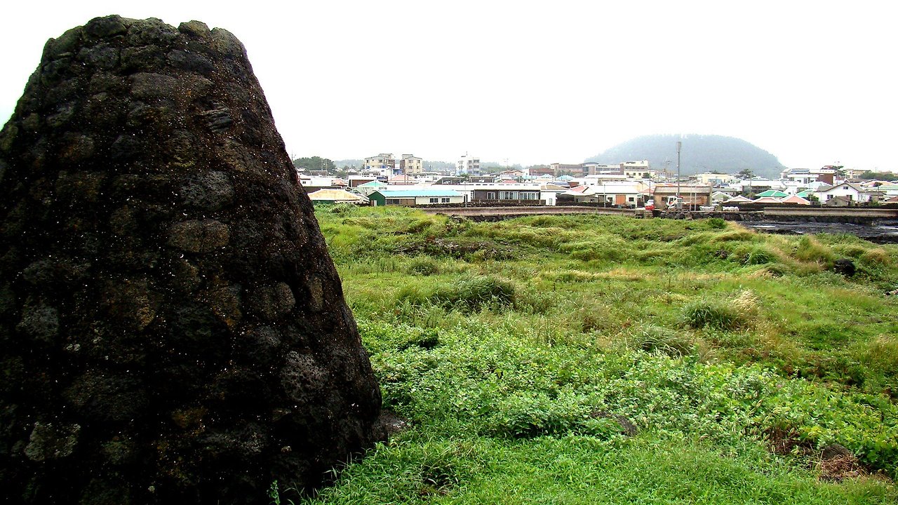 봉화대가 있는 풍경.jpg