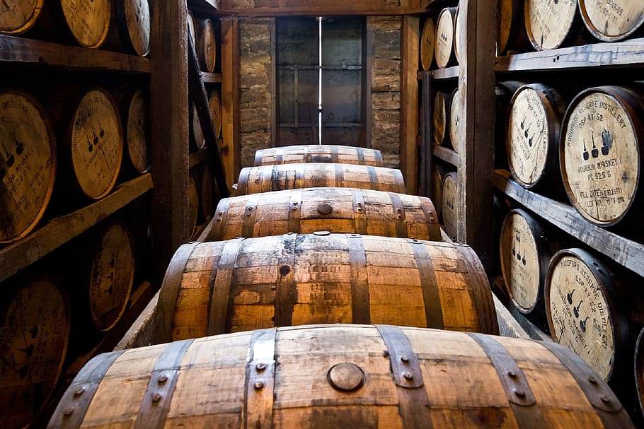distillery-barrels-wooden-kegs-bourbon-whiskey.jpg